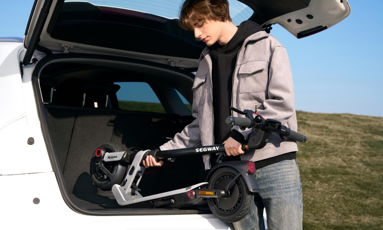 Segway eKickScooter E3 Pro malaysia portable commute