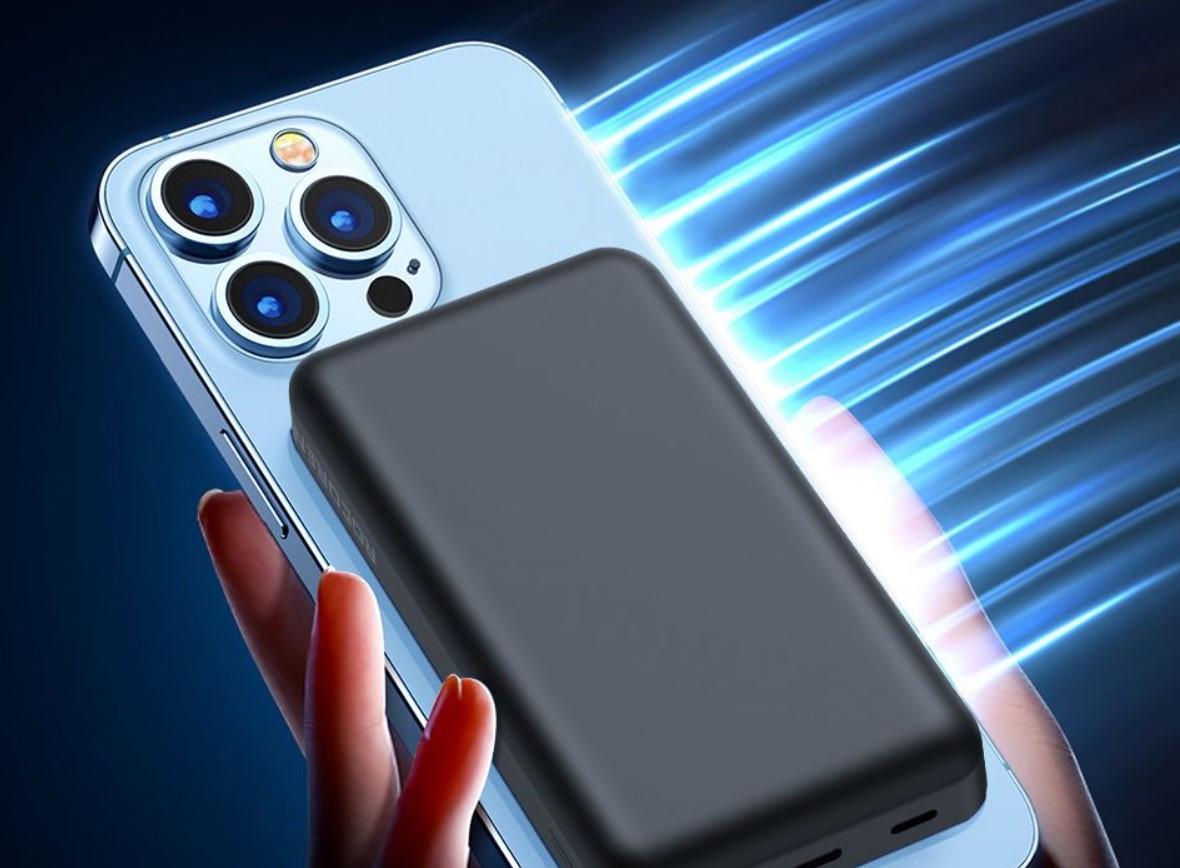 Rocoren Magnetic Wireless Power Bank 10000mAh PD20W Malaysia strong magnet