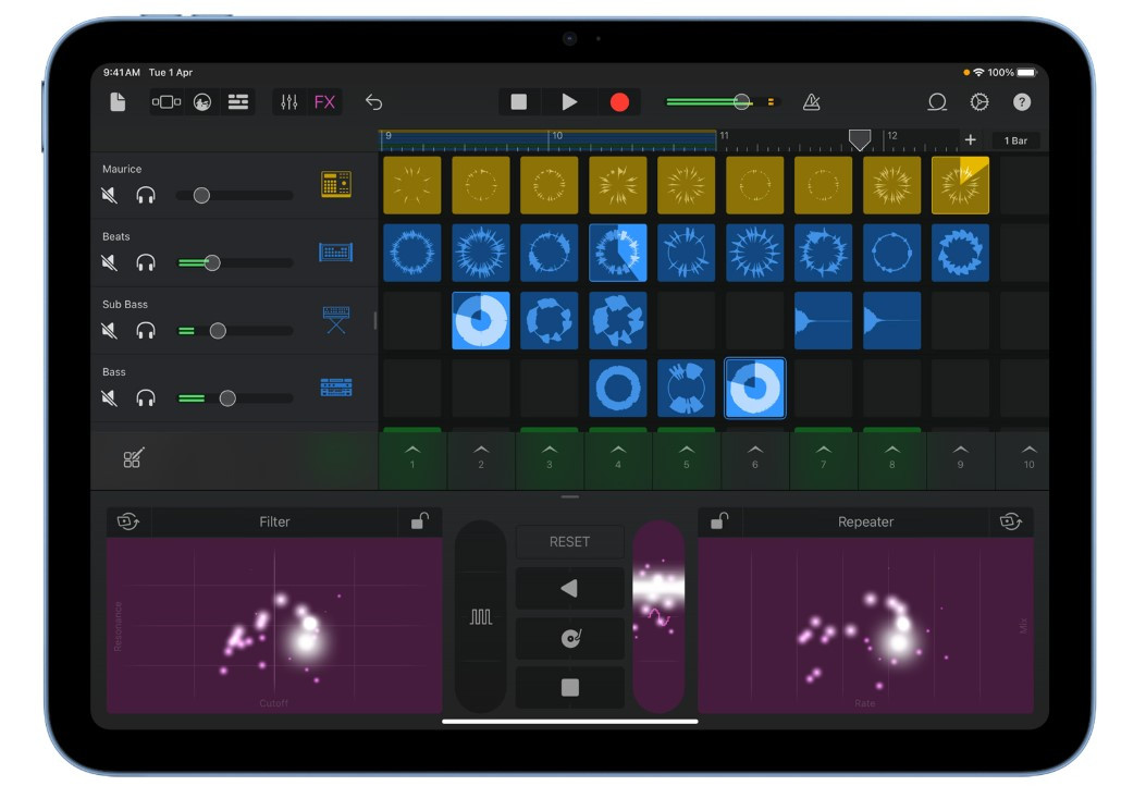 Apple iPad 11th Generation 2025 malaysia studio mics stereo speakers