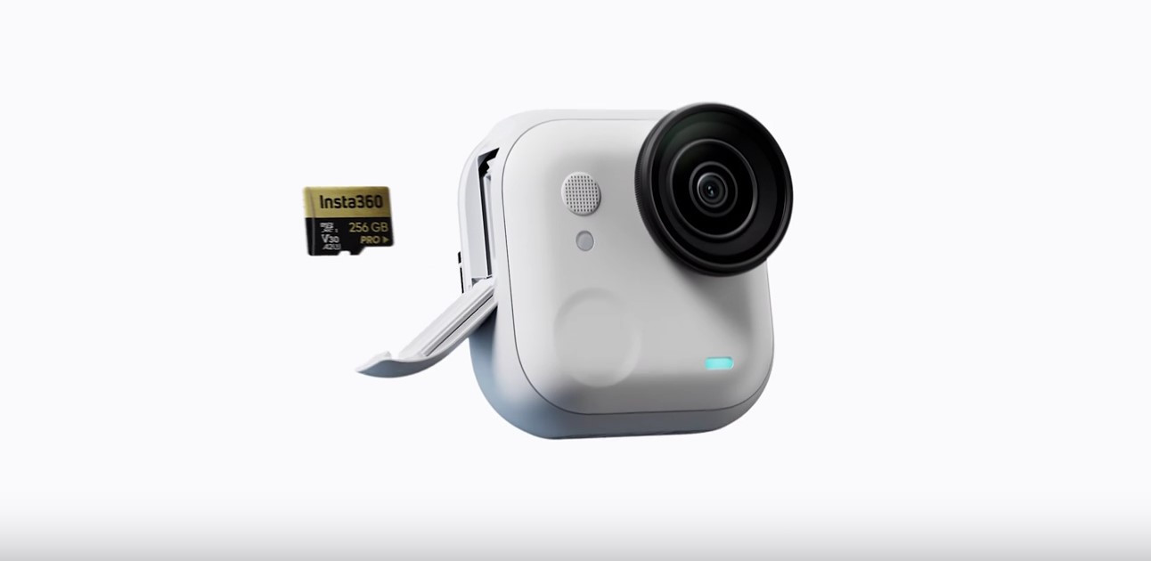 Insta360 GO Ultra Malaysia storage slot