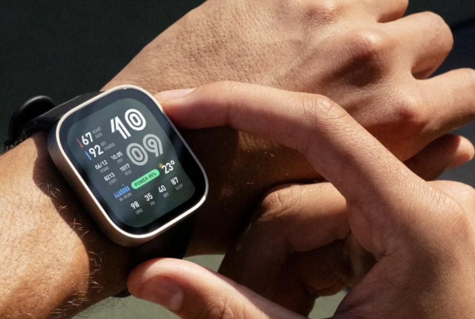 Amazfit Bip Max Malaysia AMOLED display