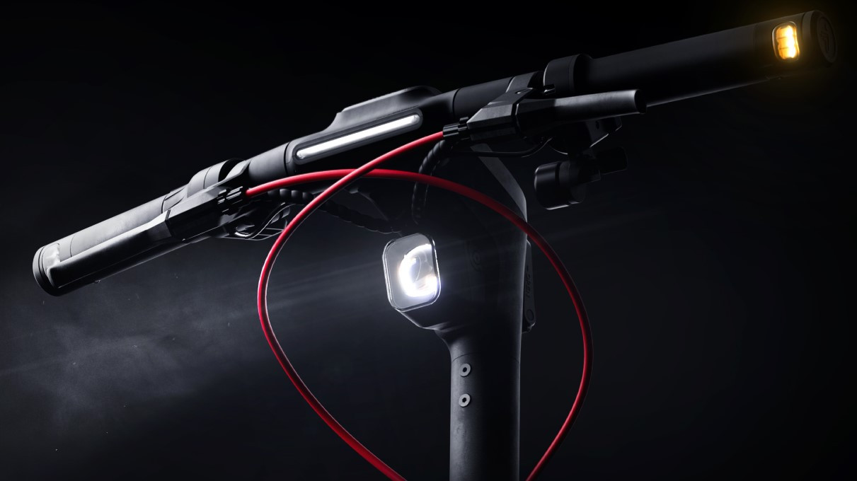 Segway eKickScooter MAX G3 lighting system