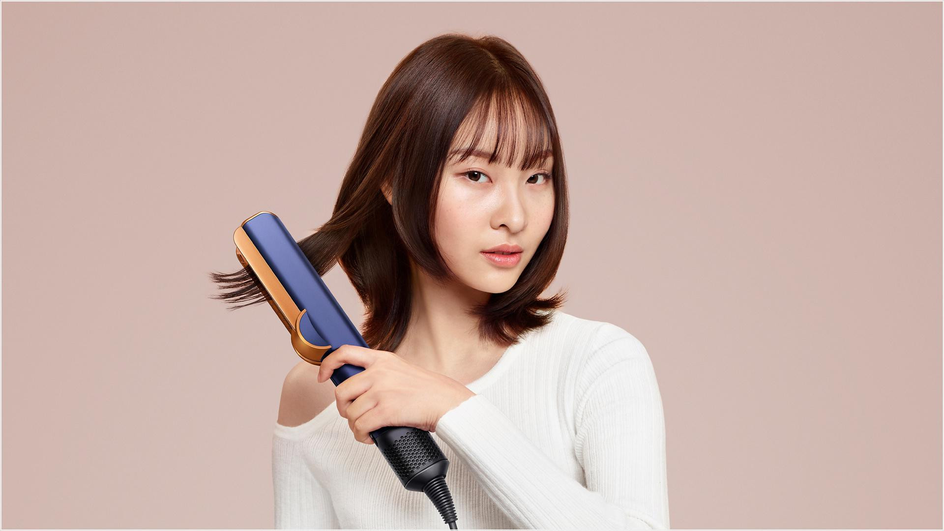 Dyson Airstrait straightener styling dry hair