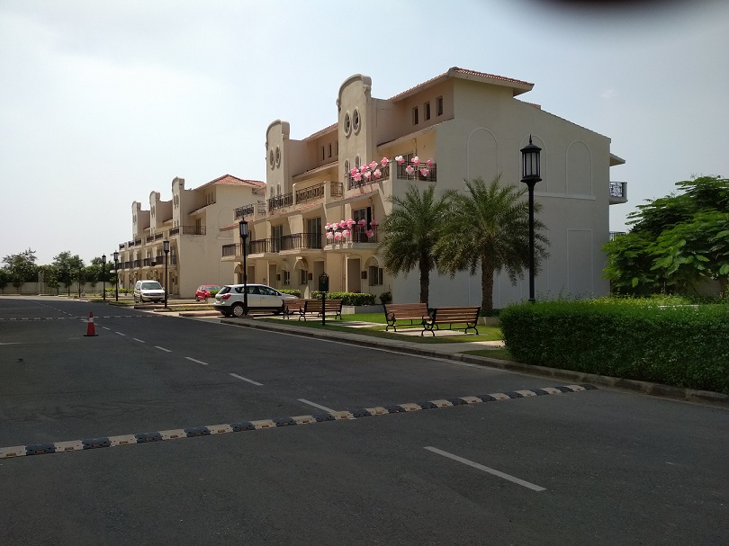 5 Bedrooms Independent Villa in Dlf Garden City, Sector 91, Gurgaon